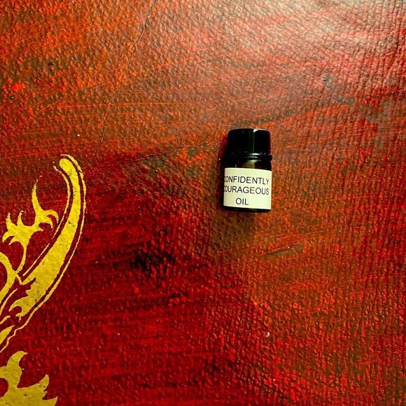 CONFIDENTLY COURAGEOUS OIL Manifest Ritual Spell Candle Oil Witchy Halloween - Picture 3 of 6